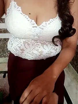 riya reena online show from May 2, 2026, 6:40 am