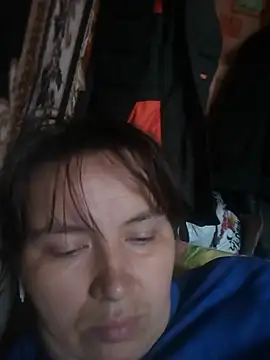 Romashka33011 online show from November 14, 2025, 7:51 am