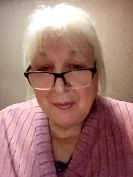 Alexia64231 online show from November 12, 2025, 3:23 pm