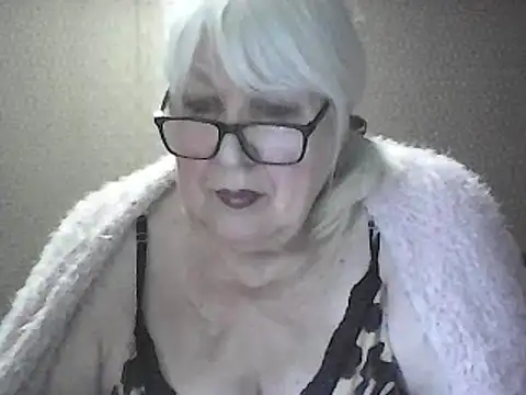 Alexia64231 online show from April 26, 2026, 2:48 pm