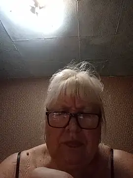 Snapshot of Alexia64231 chatting on July 9, 2026, 1:53 am Alexia64231 online show from July 9, 2026, 1:53 am