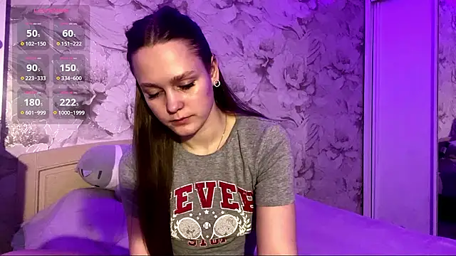 SoSweetGirl online show from March 18, 2026, 6:44 pm