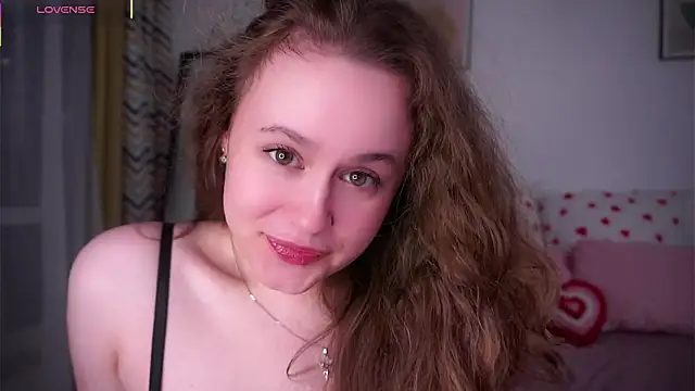 SusannaScholler online show from May 23, 2026, 10:58 pm