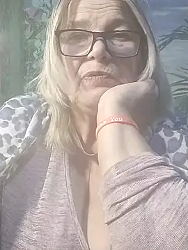 MargaritaSweet51 online show from February 14, 2026, 9:55 pm