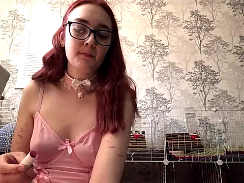 Snapshot of ivysplayhouse chatting on September 21, 2025, 11:34 am ivysplayhouse online show from September 21, 2025, 11:34 am