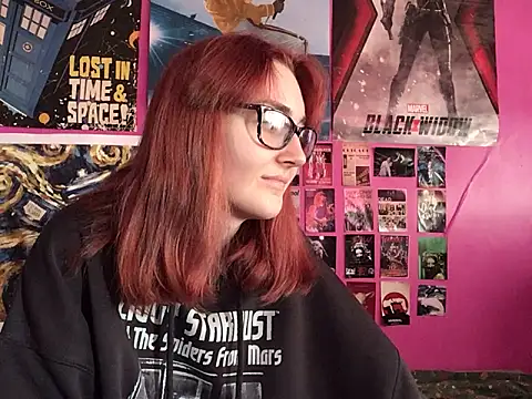 Snapshot of ivysplayhouse chatting on October 11, 2025, 12:36 pm ivysplayhouse online show from October 11, 2025, 12:36 pm