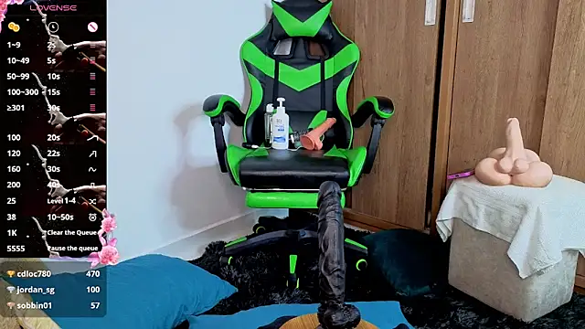 Snapshot of Allyson_Claire1 chatting on October 3, 2025, 10:23 am Allyson Claire1 online show from October 3, 2025, 10:23 am