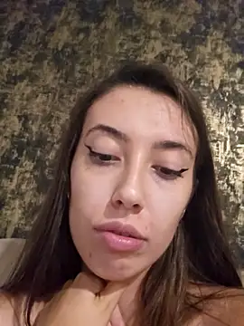 Virgin Pussy Horny online show from October 9, 2025, 6:06 pm