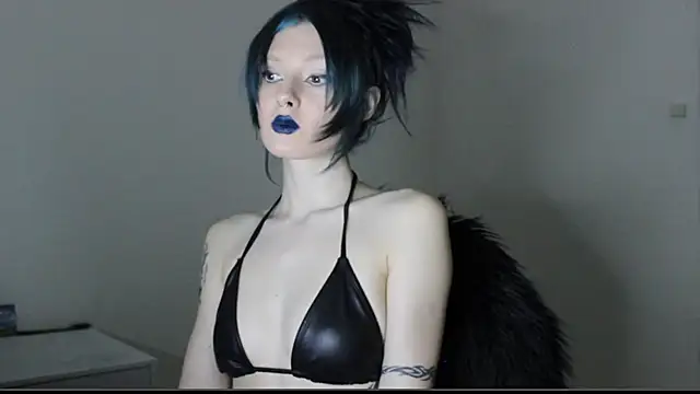 midnightsiren777 online show from March 5, 2026, 9:33 pm