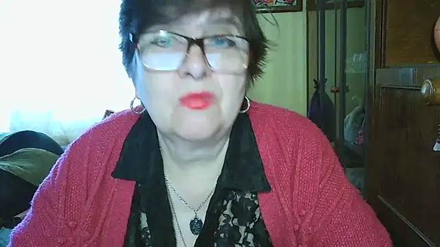 Snapshot of VeronicaGold511 chatting on May 2, 2026, 7:13 am VeronicaGold511 online show from May 2, 2026, 7:13 am