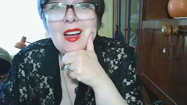 Snapshot of VeronicaGold511 chatting on May 26, 2026, 6:53 am VeronicaGold511 online show from May 26, 2026, 6:53 am