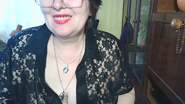 Snapshot of VeronicaGold511 chatting on May 28, 2026, 6:32 am VeronicaGold511 online show from May 28, 2026, 6:32 am