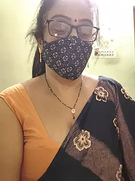 sweet-lotus online show from May 15, 2026, 6:09 am