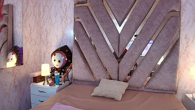 redd pandaa online show from October 22, 2025, 4:02 am