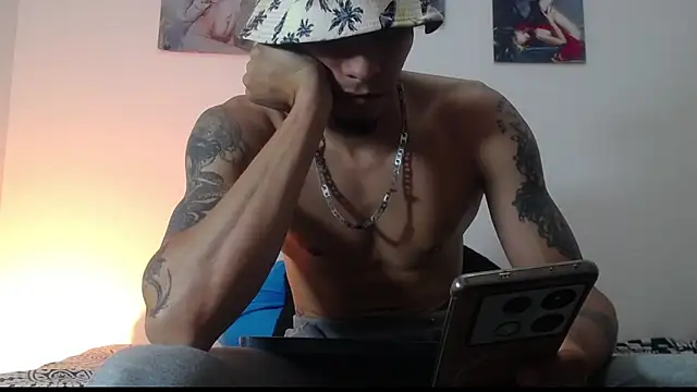 Daniel laverde online show from October 26, 2025, 3:12 am