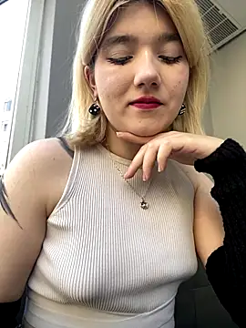Snapshot of Cherry___Blossom chatting on September 11, 2025, 10:04 am Cherry Blossom online show from September 11, 2025, 10:04 am