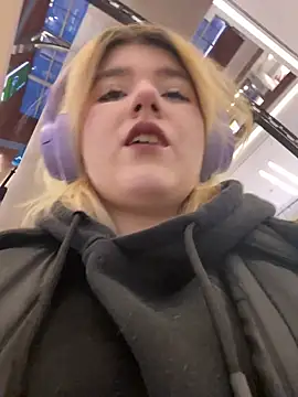 Snapshot of Cherry___Blossom chatting on November 2, 2025, 2:19 pm Cherry Blossom online show from November 2, 2025, 2:19 pm