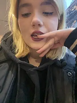 Snapshot of Cherry___Blossom chatting on November 16, 2025, 1:17 pm Cherry Blossom online show from November 16, 2025, 1:17 pm