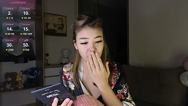 Snapshot of kyoso_hin chatting on October 6, 2025, 1:36 am kyoso hin online show from October 6, 2025, 1:36 am