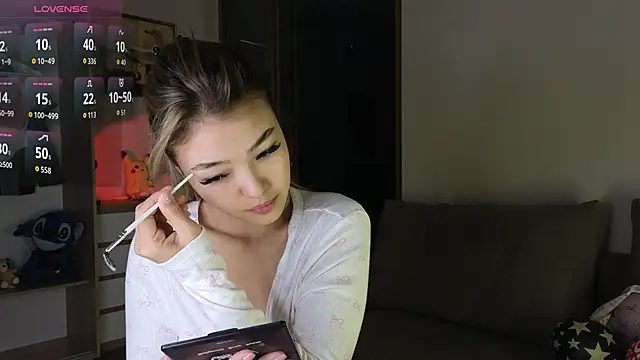 Snapshot of kyoso_hin chatting on October 8, 2025, 1:53 pm kyoso hin online show from October 8, 2025, 1:53 pm