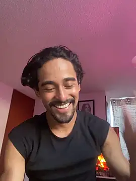 Snapshot of Oliver_11Ed chatting on June 10, 2026, 10:41 pm Oliver 11Ed online show from June 10, 2026, 10:41 pm