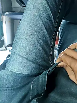 Fit Guy143 online show from September 17, 2025, 4:47 am