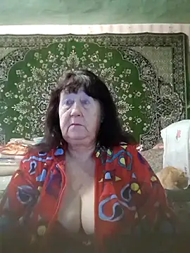 CrystalLime6411 online show from November 15, 2025, 1:40 pm