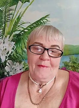 VioletSweet5566 online show from October 3, 2025, 8:55 am