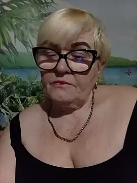 VioletSweet5566 online show from March 15, 2026, 7:31 pm