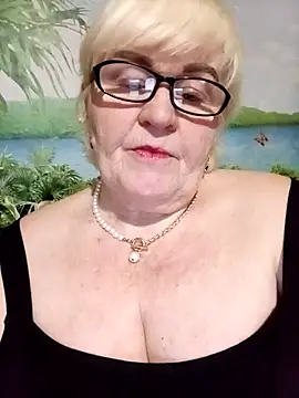 VioletSweet5566 online show from May 29, 2026, 7:34 pm