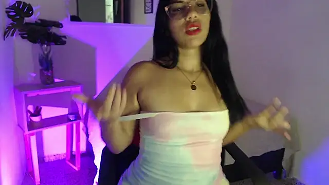 Snapshot of SamantaSweett_ chatting on July 1, 2026, 5:09 am SamantaSweett online show from July 1, 2026, 5:09 am