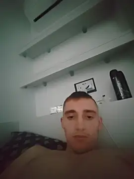 Snapshot of ASL70 chatting on October 26, 2025, 4:24 pm ASL70 online show from October 26, 2025, 4:24 pm