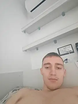 Snapshot of ASL70 chatting on November 2, 2025, 12:40 pm ASL70 online show from November 2, 2025, 12:40 pm