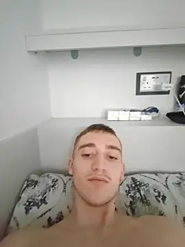 Snapshot of ASL70 chatting on November 4, 2025, 1:32 pm ASL70 online show from November 4, 2025, 1:32 pm