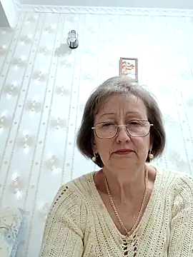 AlikaSwan5821 online show from December 19, 2025, 4:36 pm