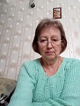 AlikaSwan5821 online show from February 11, 2026, 2:22 pm