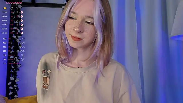 MiSeki online show from November 13, 2025, 4:44 am