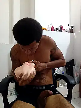 moreno25centimetro online show from January 13, 2026, 7:08 pm