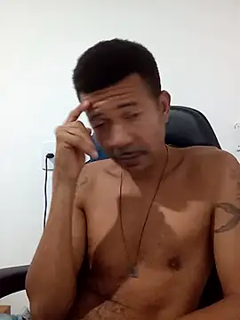 Snapshot of moreno25centimetro chatting on July 30, 2026, 12:42 am moreno25centimetro online show from July 30, 2026, 12:42 am