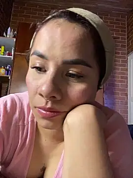 Snapshot of alejandra_prk26 chatting on October 10, 2025, 2:43 am alejandra prk26 online show from October 10, 2025, 2:43 am