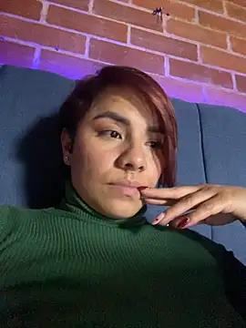 Snapshot of alejandra_prk26 chatting on October 14, 2025, 5:19 am alejandra prk26 online show from October 14, 2025, 5:19 am