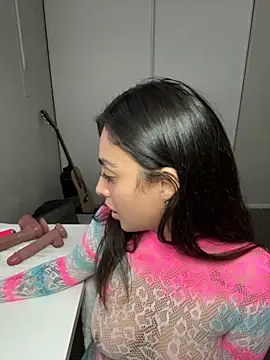 teasemebabe69 online show from September 11, 2025, 5:24 pm