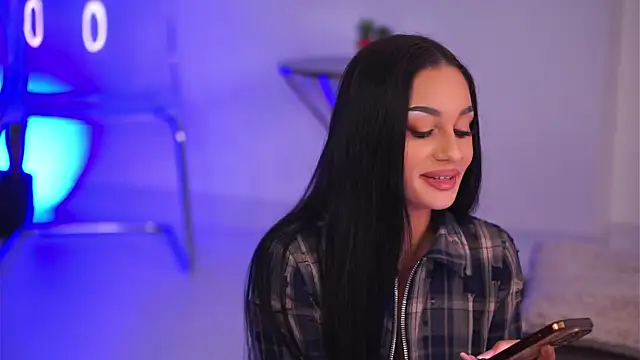 Snapshot of NinaSolenne chatting on December 16, 2025, 8:58 pm NinaSolenne online show from December 16, 2025, 8:58 pm