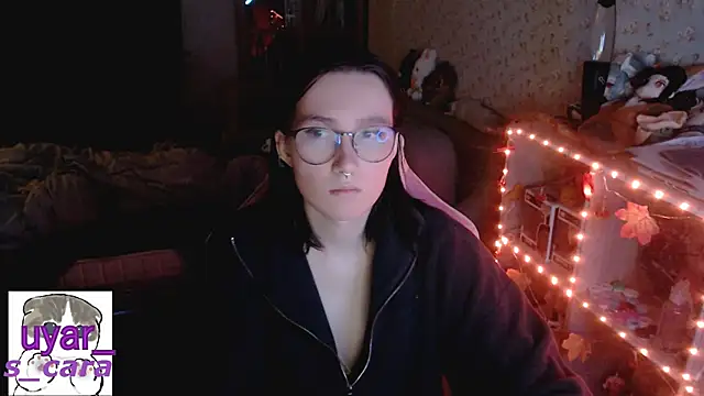 s cara online show from October 18, 2025, 7:25 pm