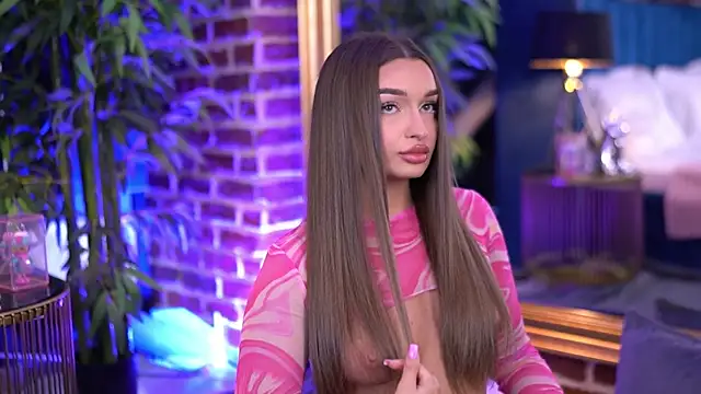 Snapshot of MillaSerene chatting on November 8, 2025, 6:24 am MillaSerene online show from November 8, 2025, 6:24 am