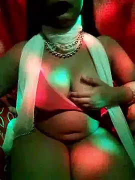 Snapshot of Babe_Doll04 chatting on October 2, 2025, 5:36 am Babe Doll04 online show from October 2, 2025, 5:36 am