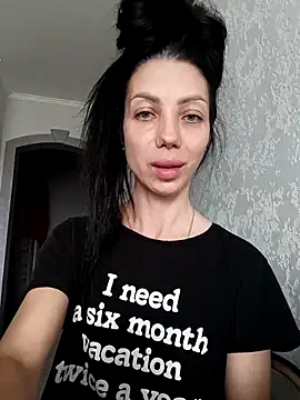 Snapshot of Princessa99885 chatting on September 9, 2025, 6:46 am Princessa99885 online show from September 9, 2025, 6:46 am