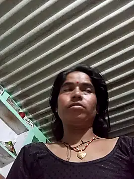 Snapshot of MISS_LOVE_001 chatting on October 18, 2025, 5:03 pm MISS LOVE 001 online show from October 18, 2025, 5:03 pm