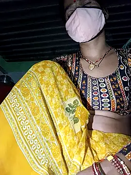 Snapshot of MISS_LOVE_001 chatting on October 25, 2025, 4:46 pm MISS LOVE 001 online show from October 25, 2025, 4:46 pm