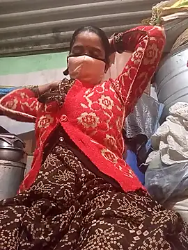 MISS LOVE 001 online show from December 14, 2025, 4:34 pm